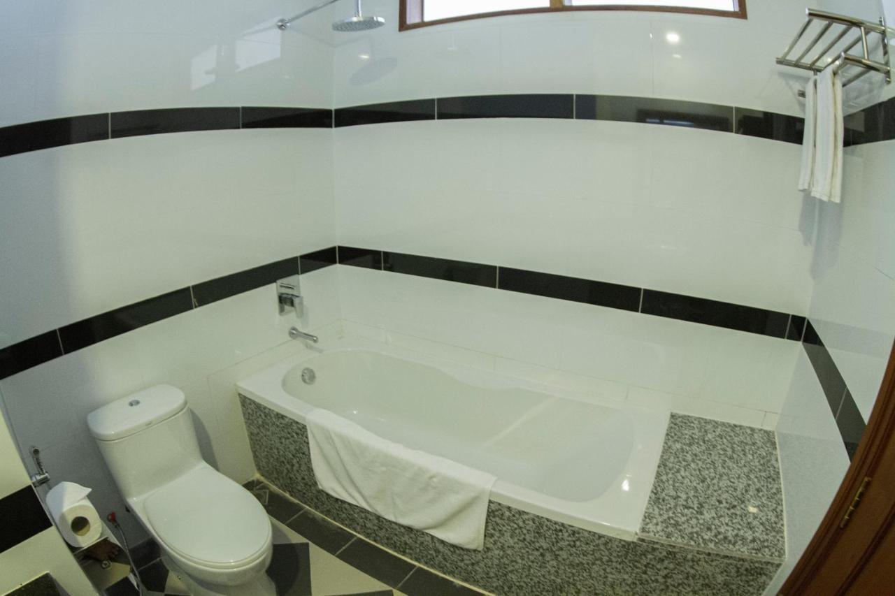 Kampong Thom Palace Hotel 외부 사진