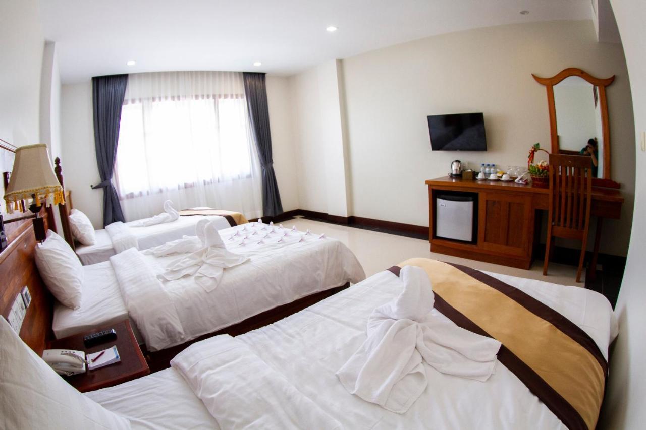 Kampong Thom Palace Hotel 외부 사진