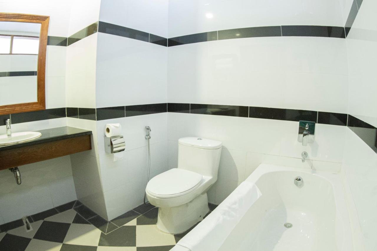 Kampong Thom Palace Hotel 외부 사진