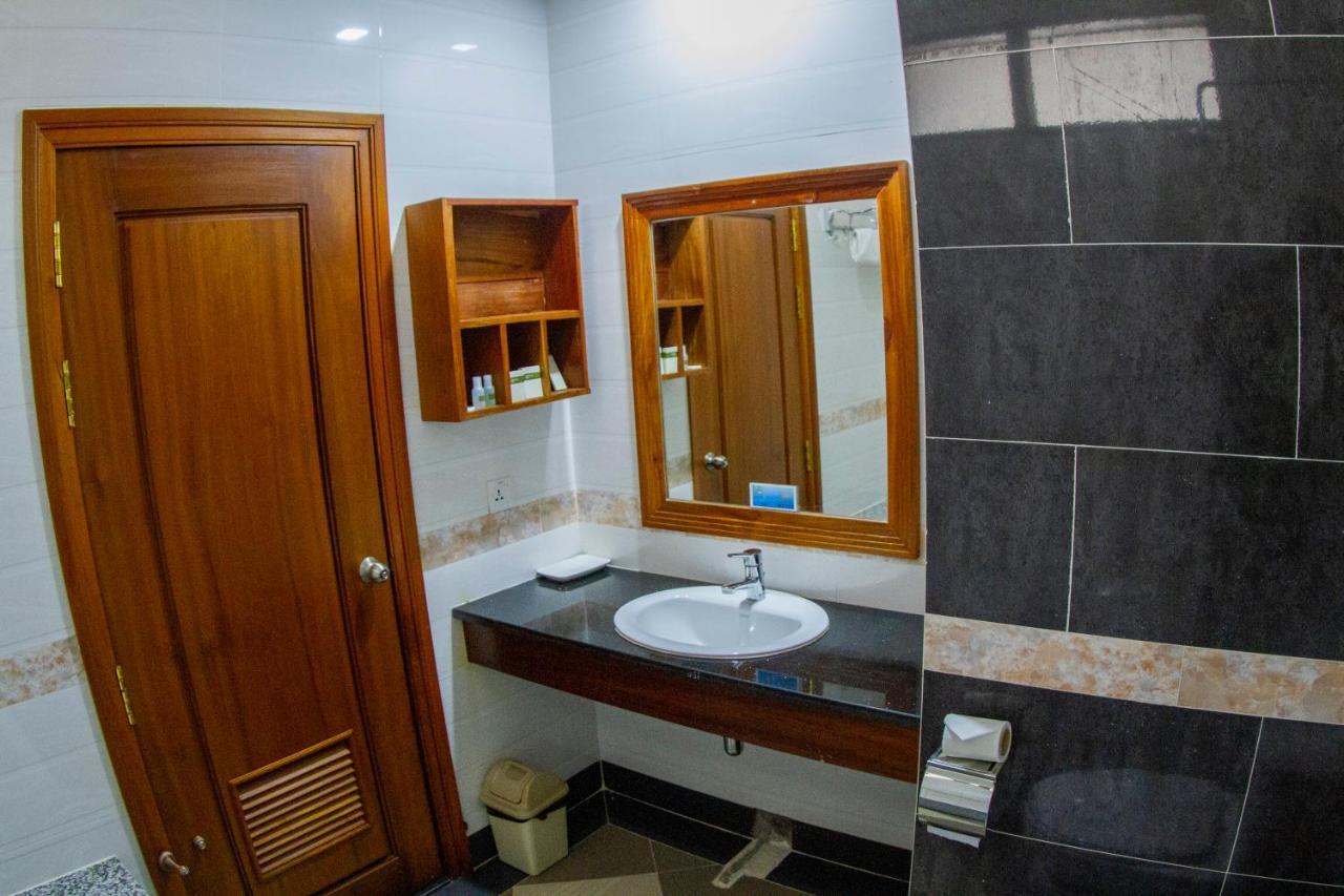 Kampong Thom Palace Hotel 외부 사진