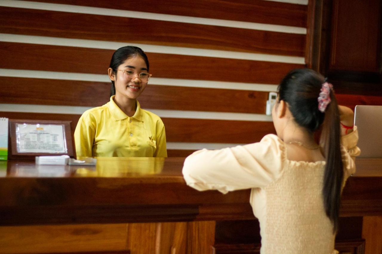 Kampong Thom Palace Hotel 외부 사진